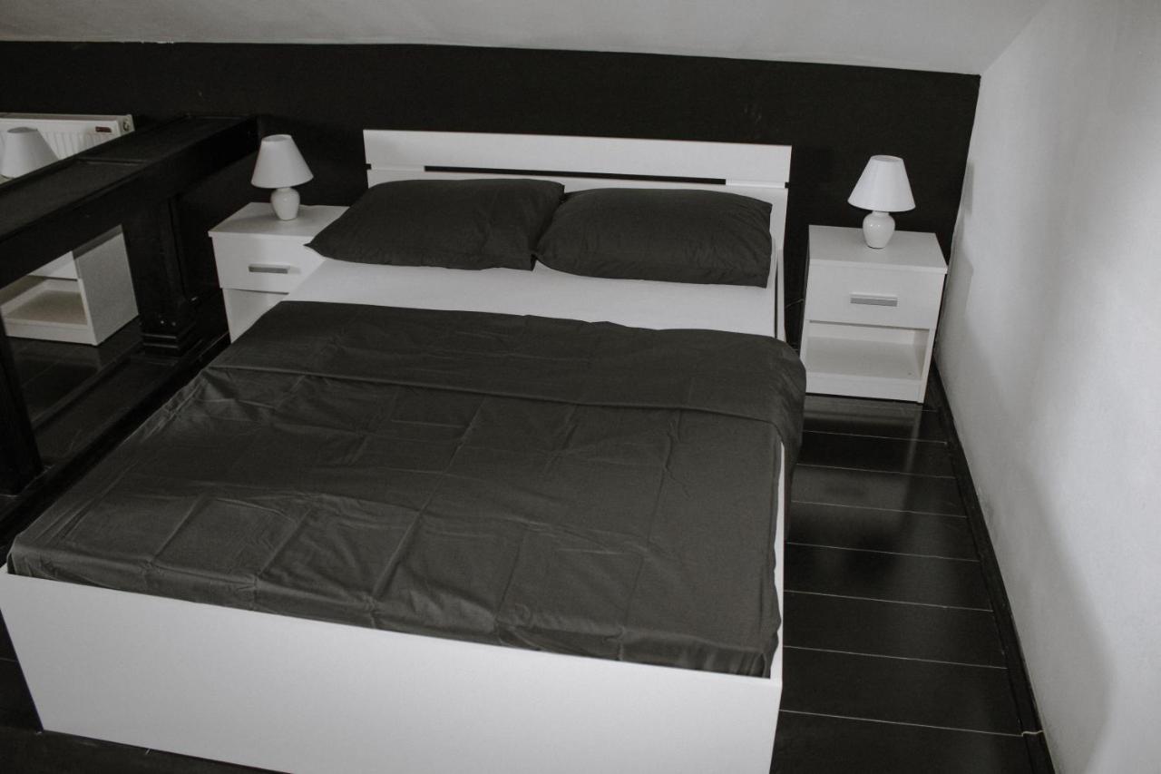 Bianco Nero Appartamento Ni Dış mekan fotoğraf