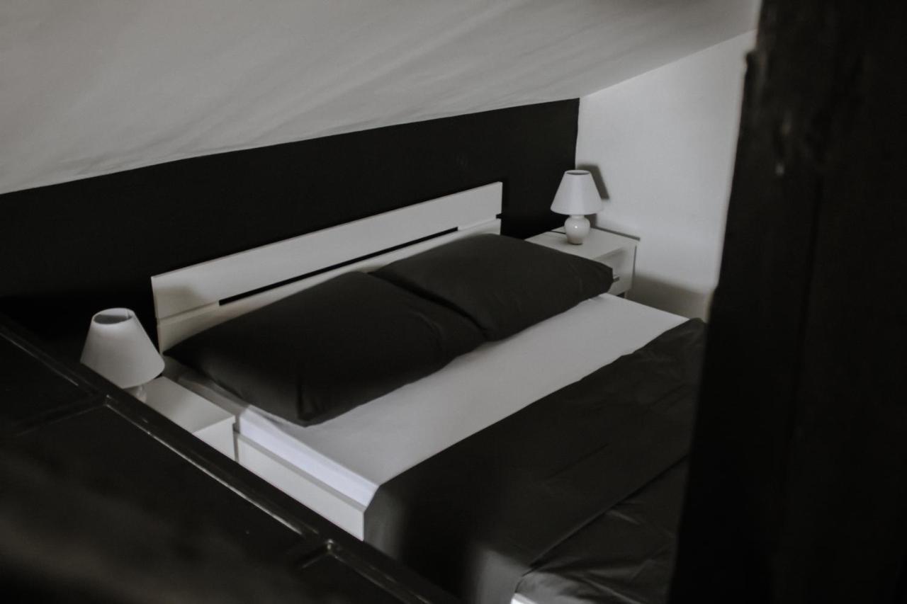 Bianco Nero Appartamento Ni Dış mekan fotoğraf